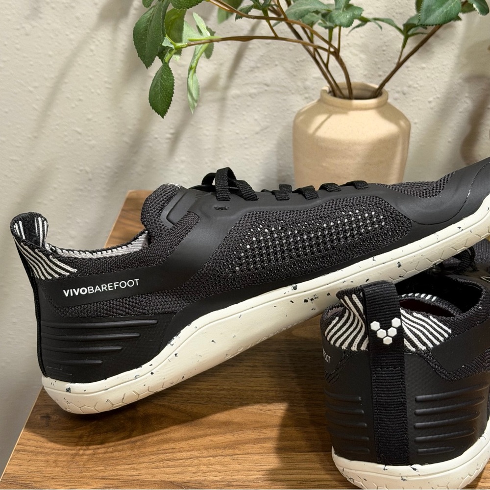 Vivobarefoot Men’s 44 Obsidian Geo Racer Knit Barefoot Shoes Performance Running - Picture 4 of 7